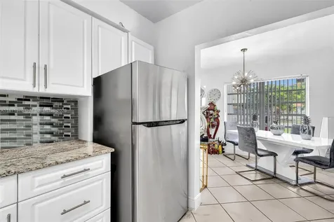 590 W 39th Street Hialeah FL 33012
