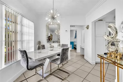 590 W 39th Street Hialeah FL 33012