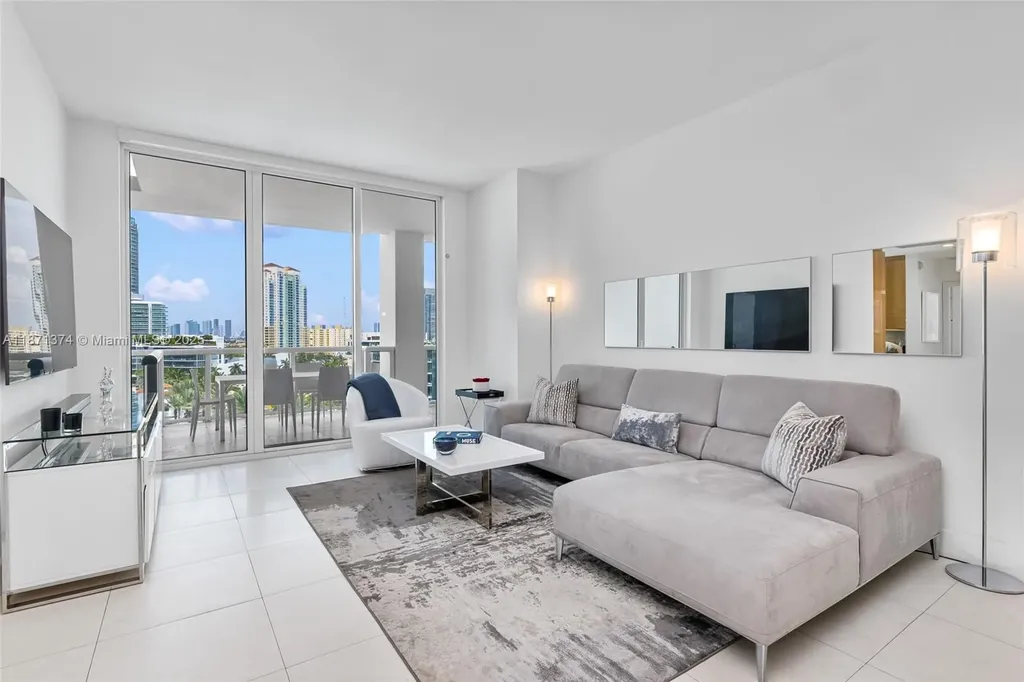 50 S Pointe Drive Miami Beach FL 33139