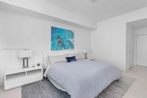 50 S Pointe Drive Miami Beach FL 33139