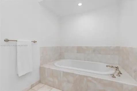 50 S Pointe Drive Miami Beach FL 33139