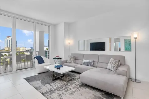 50 S Pointe Drive Miami Beach FL 33139