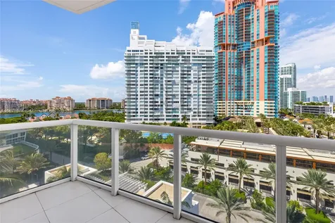 50 S Pointe Drive Miami Beach FL 33139