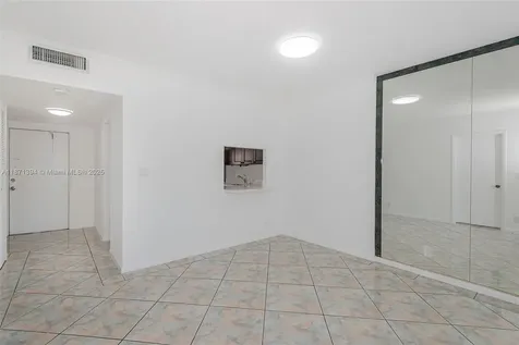 3181 S Ocean Drive Hallandale Beach FL 33009