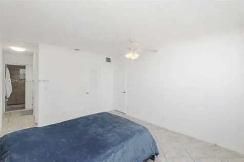 3181 S Ocean Drive Hallandale Beach FL 33009