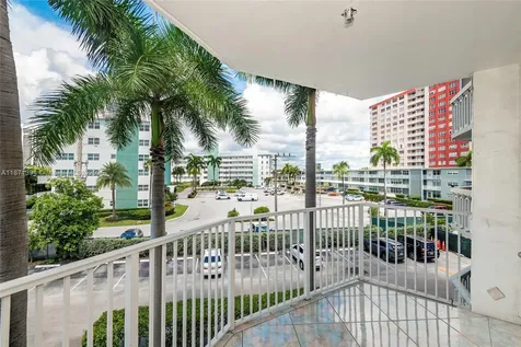 3181 S Ocean Drive Hallandale Beach FL 33009