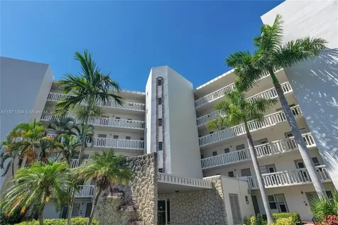 3181 S Ocean Drive Hallandale Beach FL 33009