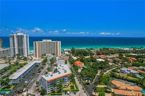 3181 S Ocean Drive Hallandale Beach FL 33009