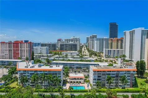 3181 S Ocean Drive Hallandale Beach FL 33009