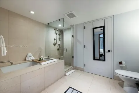 6801 Collins Avenue Miami Beach FL 33141