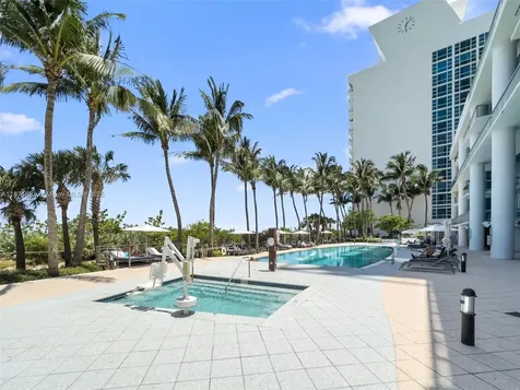 6801 Collins Avenue Miami Beach FL 33141