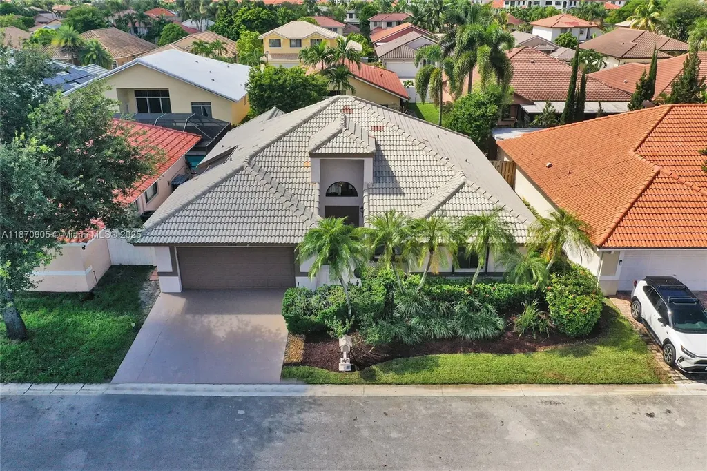11590 SW 9th Court Pembroke Pines FL 33025