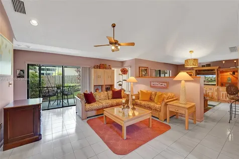 11590 SW 9th Court Pembroke Pines FL 33025