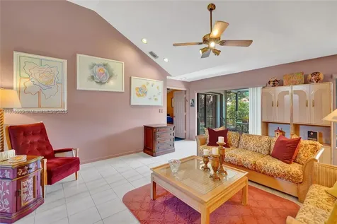 11590 SW 9th Court Pembroke Pines FL 33025