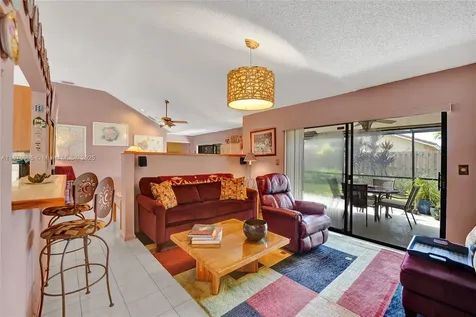 11590 SW 9th Court Pembroke Pines FL 33025