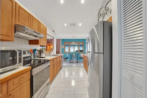 11590 SW 9th Court Pembroke Pines FL 33025