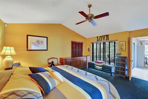 11590 SW 9th Court Pembroke Pines FL 33025
