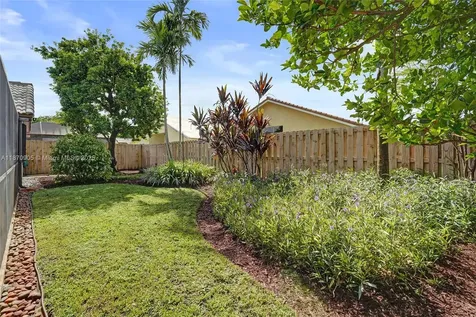 11590 SW 9th Court Pembroke Pines FL 33025