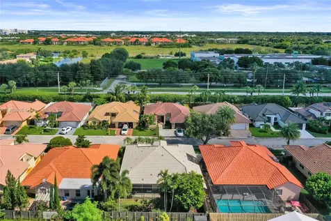 11590 SW 9th Court Pembroke Pines FL 33025