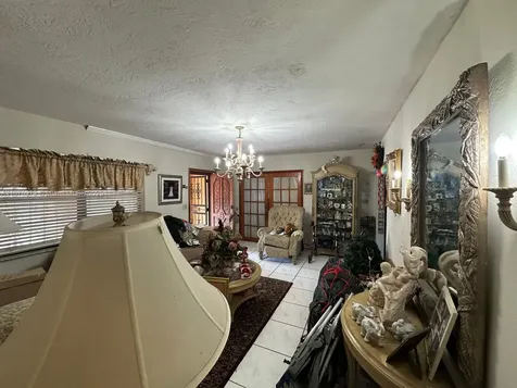 911 NW 30th Place Miami FL 33125