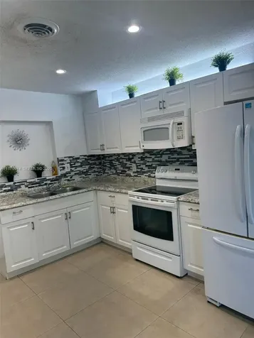4808 NW 27th Terrace Tamarac FL 33309