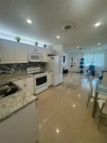 4808 NW 27th Terrace Tamarac FL 33309