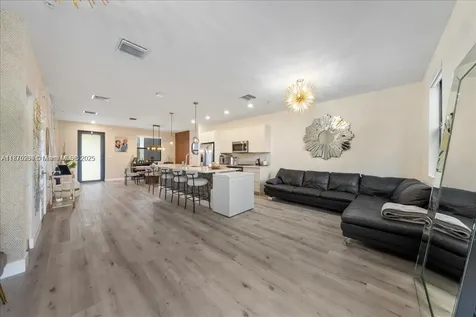 10413 NW 82nd Street Doral FL 33178