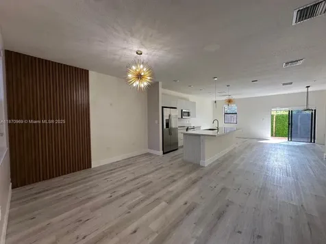 10413 NW 82nd Street Doral FL 33178