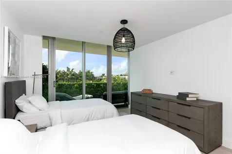 360 Ocean Drive Key Biscayne FL 33149