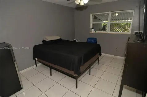 17940 NE 6th Court Miami FL 33162