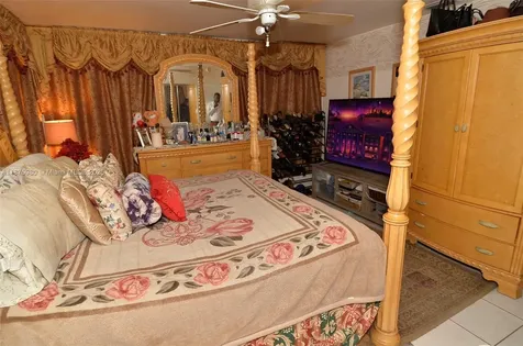 17940 NE 6th Court Miami FL 33162