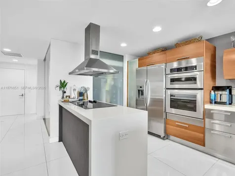 2950 NE 188th Street Aventura FL 33180