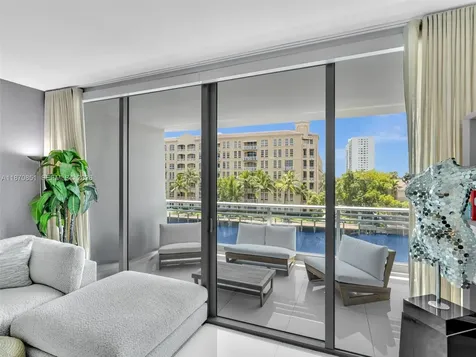 2950 NE 188th Street Aventura FL 33180