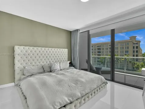 2950 NE 188th Street Aventura FL 33180