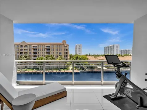 2950 NE 188th Street Aventura FL 33180