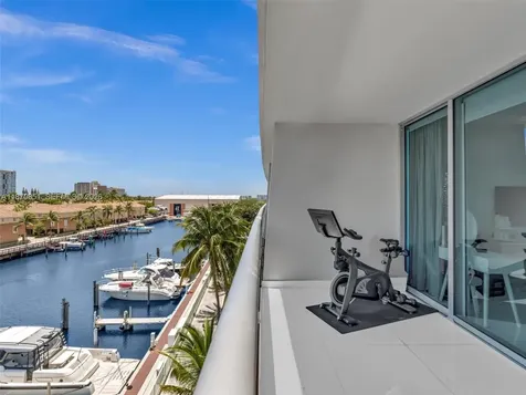 2950 NE 188th Street Aventura FL 33180