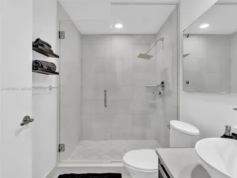 2950 NE 188th Street Aventura FL 33180