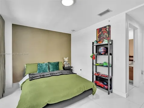 2950 NE 188th Street Aventura FL 33180