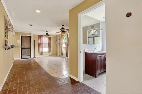 7201 SW 4th Court North Lauderdale FL 33068