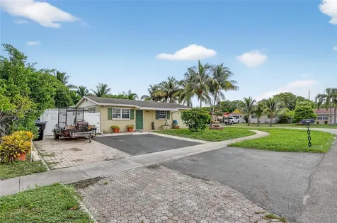 7201 SW 4th Court North Lauderdale FL 33068