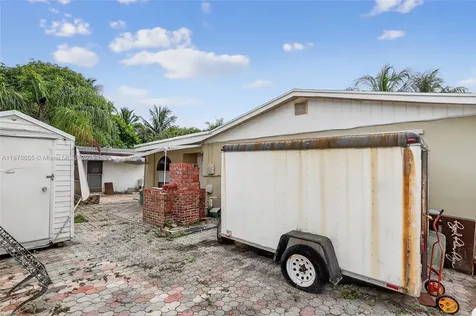 7201 SW 4th Court North Lauderdale FL 33068
