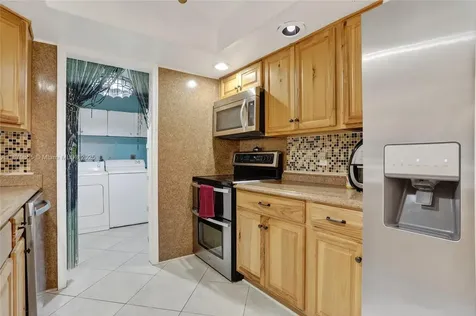 7201 SW 4th Court North Lauderdale FL 33068