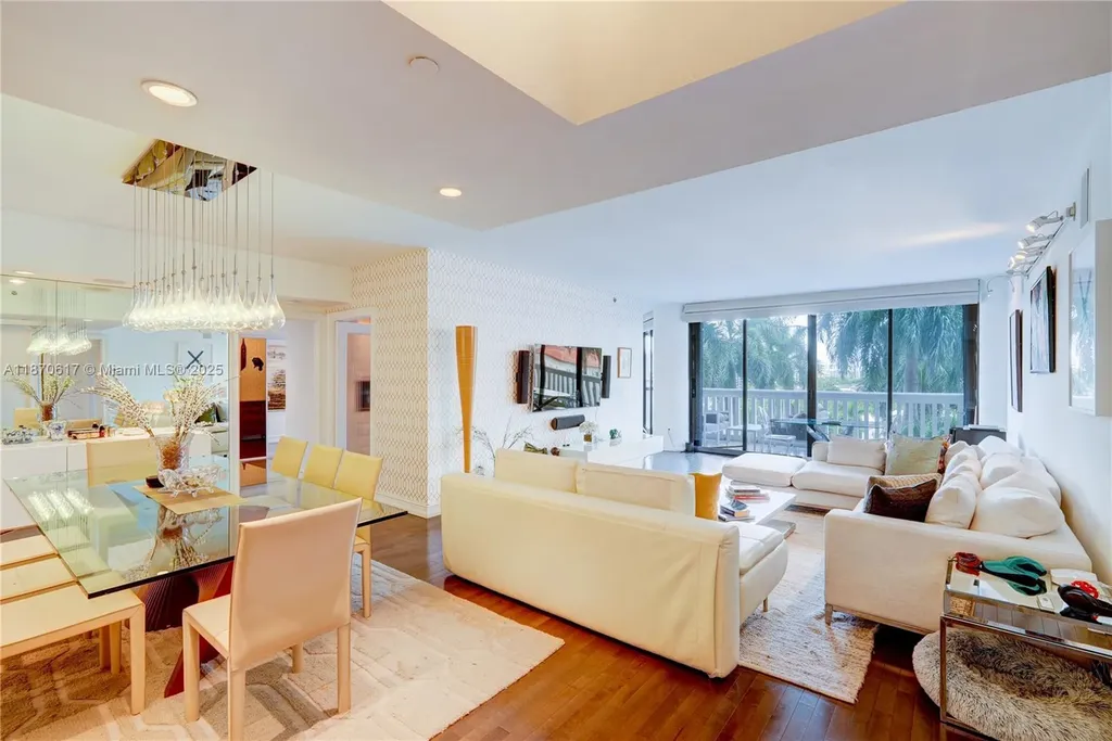 2000 Island Boulevard Aventura FL 33160