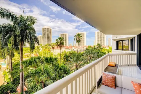 2000 Island Boulevard Aventura FL 33160