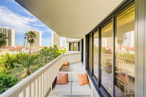 2000 Island Boulevard Aventura FL 33160