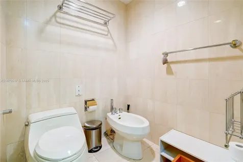 2000 Island Boulevard Aventura FL 33160