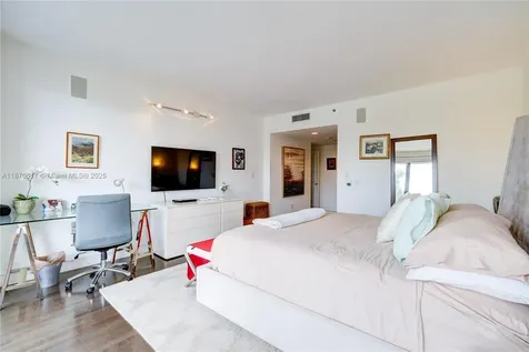 2000 Island Boulevard Aventura FL 33160