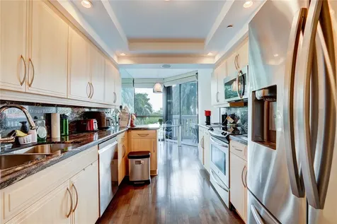 2000 Island Boulevard Aventura FL 33160