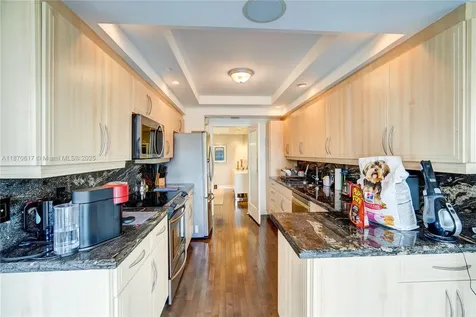 2000 Island Boulevard Aventura FL 33160