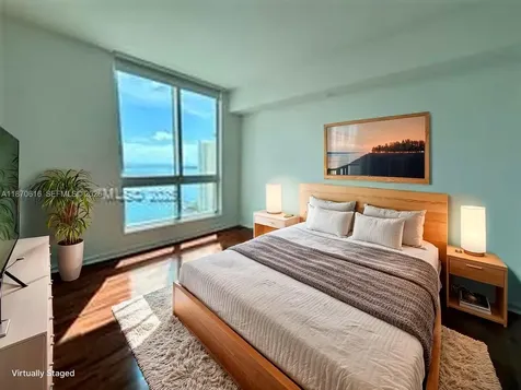 300 S Biscayne Boulevard Miami FL 33131